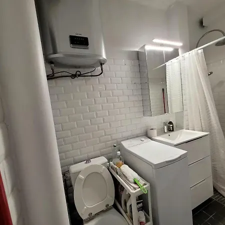 Apartament Loft Tres Calme Confort Proche Parc Des Expos De Versailles Vue Tour Eiffel *